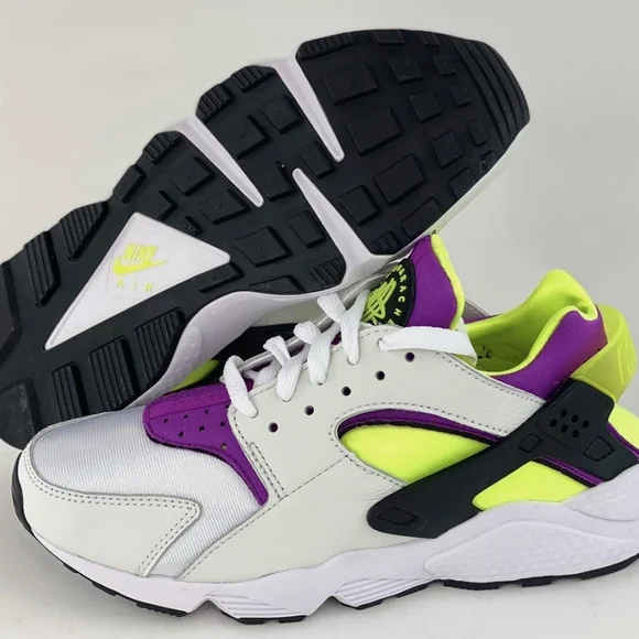 Nike Wmns Air Huarache 'Magenta' Sneakers Size 8.5 NWOT MSRP $120 - Picture 8 of 9